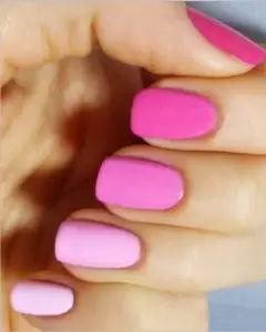 Ongles en Gel avec Dégradé de Couleurs